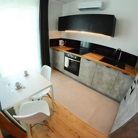 Amazing New In Cracows City Center, Ac, Balcony, Top Floor! Apartmán Krakov