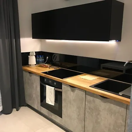 Amazing New In Cracows City Center, Ac, Balcony, Top Floor! Apartment *