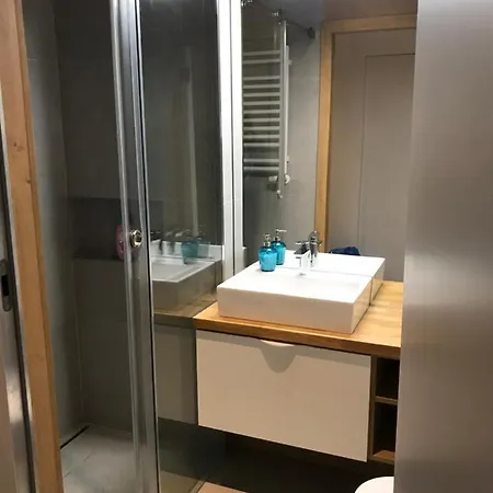 Amazing New In Cracows City Center, Ac, Balcony, Top Floor! Krakow